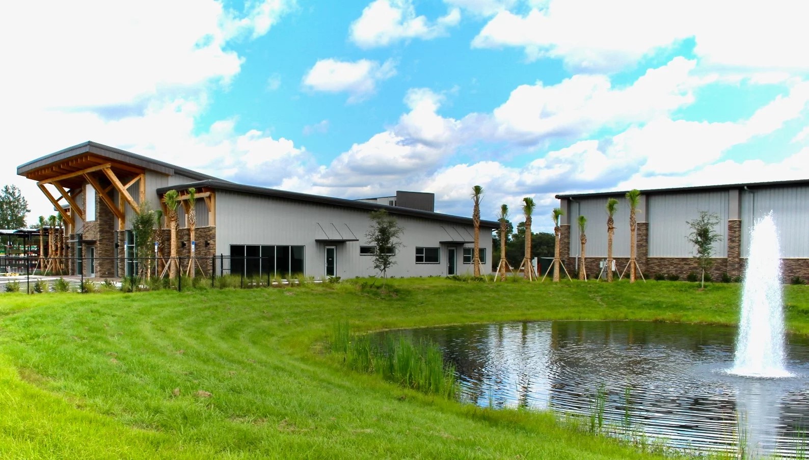 Outdoor Living Products Trex Dealer in Apopka, Florida 32703