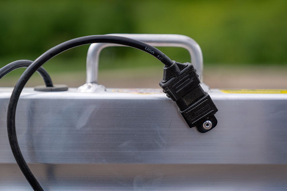 Versa-Max™ UT  Plug Receptacle